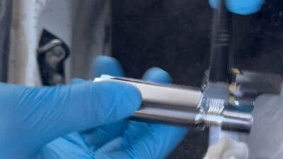 KÜTAHYA’DA YUNUS TİMLERİNCE BİR ARAÇTA UYUŞTURUCU ELE GEÇİRİLDİ