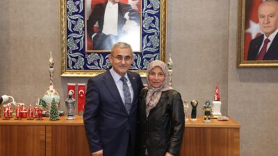 ALİM IŞIK ŞEHİT ANNESİNİ MAKAMINDA AĞIRLADI