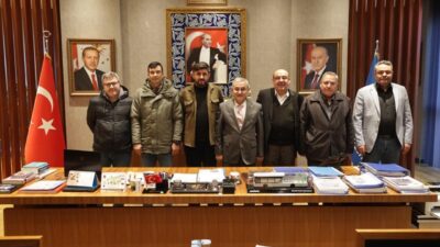 BAŞKAN IŞIK, KADİR AKKAN VE YÖNETİMİNİ MAKAMINDA AĞIRLADI