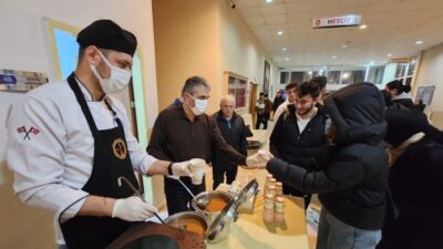 DPÜ’DE ÖĞRENCİLERE ÇORBA İKRAMI