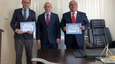 EMET’TE 2 İMAM HATİP’E ÜSTÜN BAŞARI BELGESİ