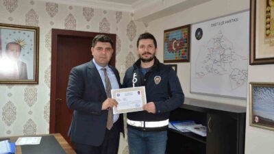EMET’TE BAŞARILI POLİSLERE BAŞARI BELGESİ