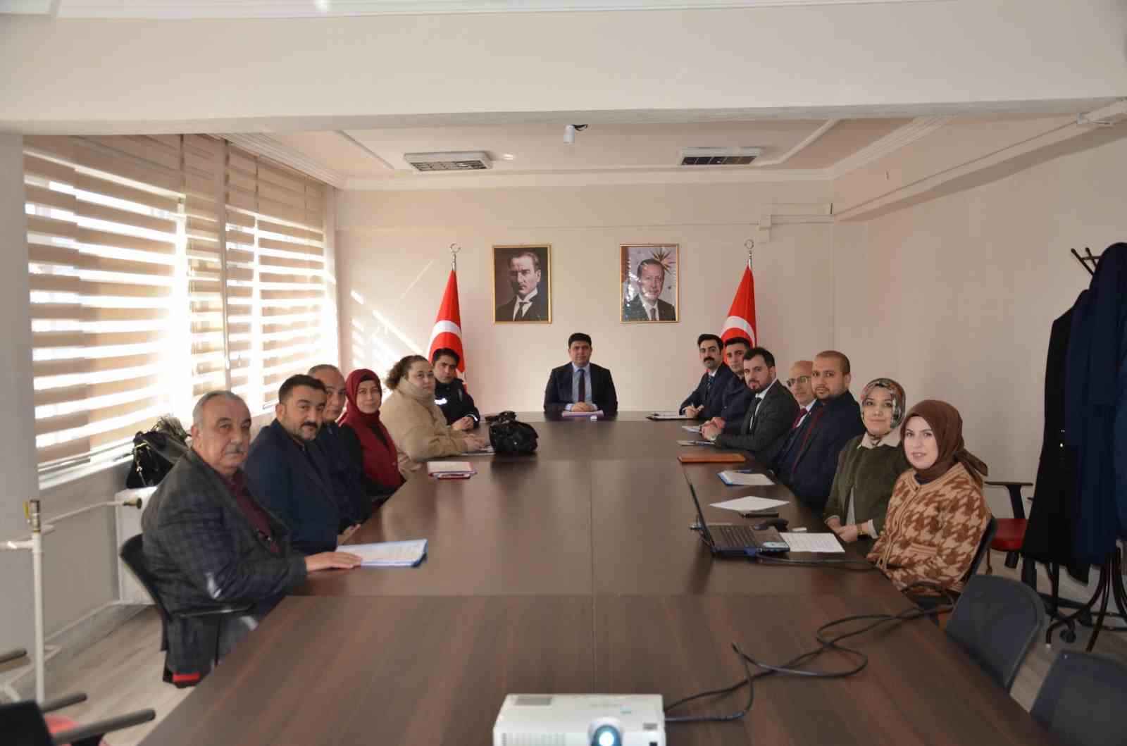 EMET’TE KADINA YÖNELİK ŞİDDETLE MÜCADELE MASAYA YATIRILDI