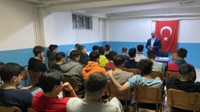 GEDİZ’DE ÜNİVERSİTE ÖĞRENCİLERİNE BİLET DESTEĞİ