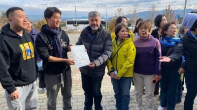 GEDİZ’E GELEN ÇİNLİ TURİST GRUBU GENÇLİK MERKEZİNDE MİSAFİR EDİLDİ