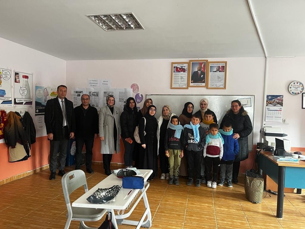 ISITAN ELLER PROJESİ İLE MİNİKLERİN YÜREKLERİNE DOKUNDULAR