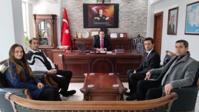 KAYMAKAM DEMİRCİ, İSPANYA'YA GİDECEK ÖĞRETMENLERİ KABUL ETTİ, BAŞARILI ÖĞRENCİLERİ ÖDÜLLENDİRDİ