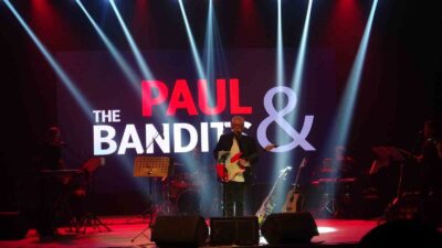 PAUL DWYER KÜTAHYA'DA KONSER VERDİ