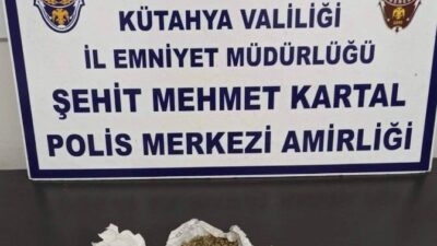 KÜTAHYA’DA BEKÇİLER 2 ŞAHSIN ÜZERİNDE UYUŞTURUCU ELE GEÇİRDİ