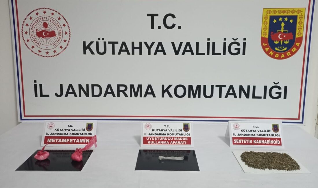 KÜTAHYA’DA JANDARMANIN DURDURDUĞU ŞÜPHELİ