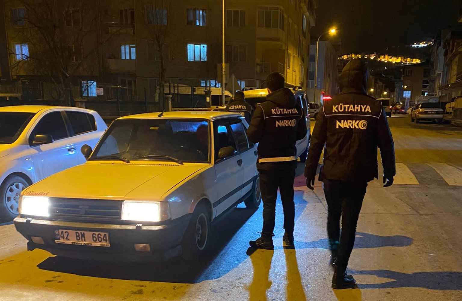 Kütahya’da polisin Narkoalan Uygulamasında uyuşturucu madde ele geçirildi