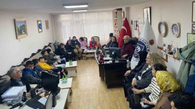 ÖZEL ÖĞRENCİLERDEN KÜTAHYA SOSYAL YARDIM VE KÜLTÜR VAKFINA TEŞEKKÜR ZİYARETİ