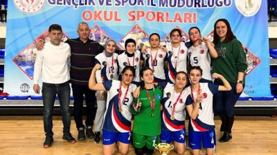 PAZARLAR SPOR LİSESİ, KIZ  FUTSAL TAKIMI İL FİNALLERİNE DAMGA