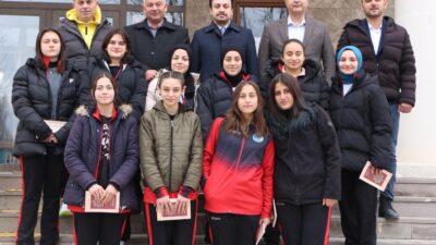 KÜTAHYA’DA DÜZENLENEN OKUL SPORLARI ÇERÇEVESİNDE DÜZENLENEN FUTSAL  MÜSABAKALARINDA BÜYÜK