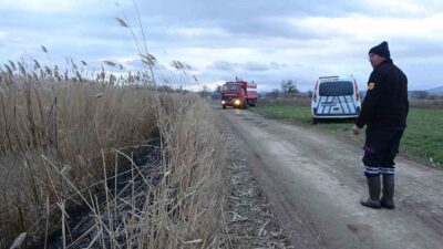 TAVŞANLI'DA SAZLIK ALANDA ÇIKAN YANGIN BÜYÜMEDEN SÖNDÜRÜLDÜ