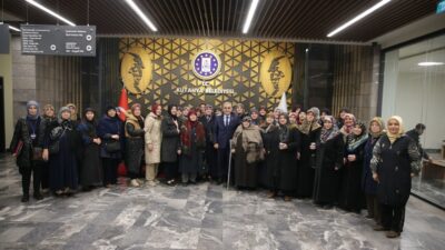 ALİM IŞIK, 65 YAŞ VE ÜSTÜ KADIN HEMŞEHRİLERİNİ AĞIRLADI