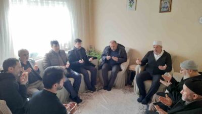 BÖLGE KURAN KURSU ÖĞRETİCİLERİ ŞEHİT AİLESİNİ ZİYARET ETTİ