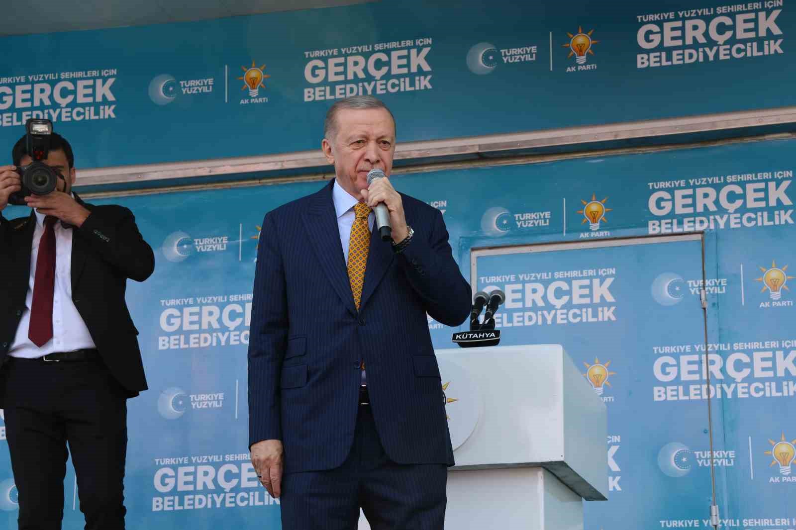 Cumhurbaşkanı Erdoğan: “Milletimizi kirli ittifakların karanlık hesaplarına bırakmayacağız”