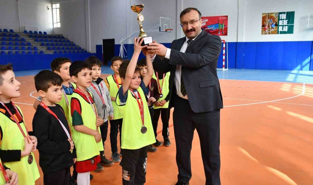 EMET BELEDİYESİNDEN FUTSAL TURNUVASI