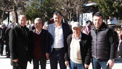 GEDİZ’DE 28 UMRECİ KUTSAL TOPRAKLARA UĞURLANDI