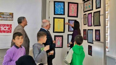 GEDİZ’DE ORTAOKUL ÖĞRENCİLERİNDEN EBRU SERGİSİ