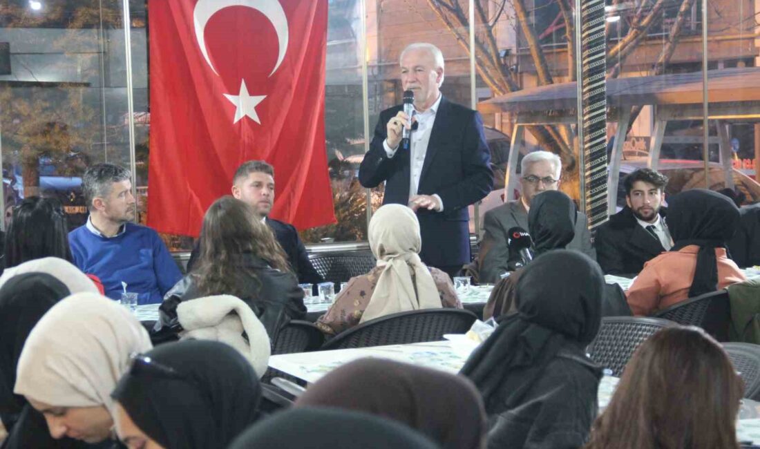 AK PARTİ KÜTAHYA BELEDİYE BAŞKAN ADAYI KAMİL SARAÇOĞLU, DUMLUPINAR ÜNİVERSİTESİ