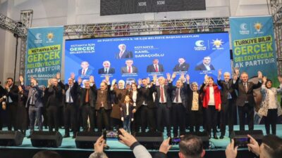 KÜTAHYA'DA AK PARTİ'NİN İLÇE VE BELDE ADAYLARI KAMUOYUNA TANITILDI.