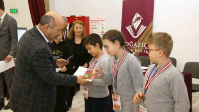 KÜTAHYA’DA “Bİ KESİR, Bİ ŞEHİR” İSİMLİ MATEMATİK YARIŞMASI FİNALİ