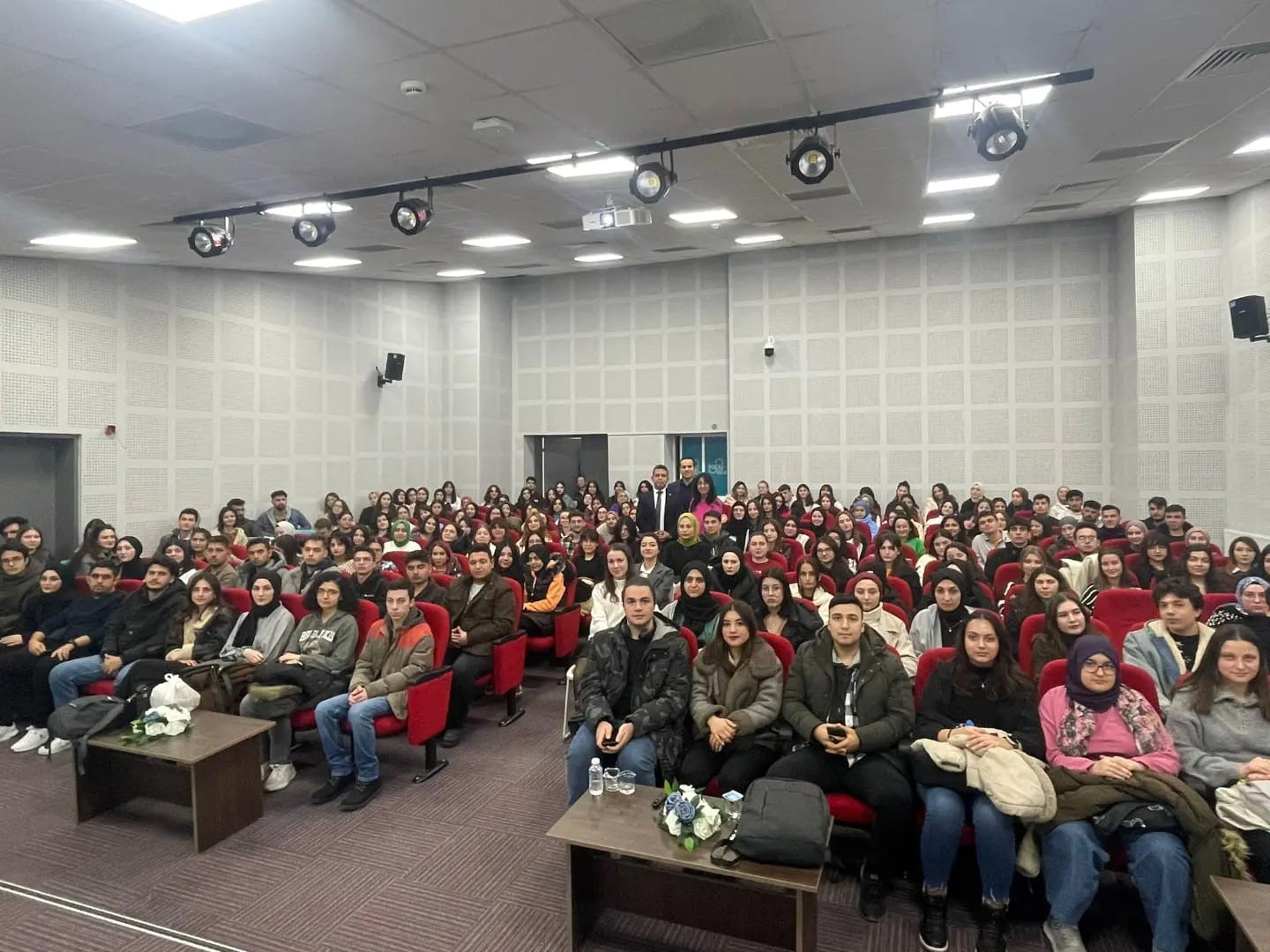 Kütahya’da ’İş arama becerileri’ konferansı