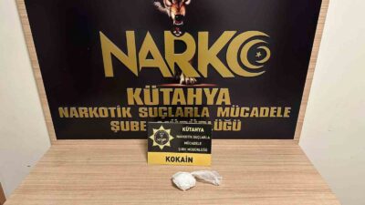 KÜTAHYA’DA ÜZERİNDE UYUŞTURUCU BULUNAN YOLCU TUTUKLANDI