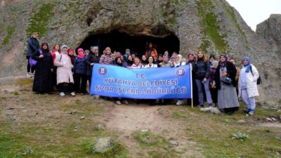 KÜTAHYALI KADINLARDAN FRİG VADİSİ'NDE DOĞA YÜRÜYÜŞÜ