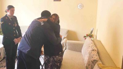 PENÇE- KAPLAN OPERASYONUNDA ŞEHİT OLAN ASKERİN AİLESİNE JANDARMADAN TAZİYE ZİYARETİ