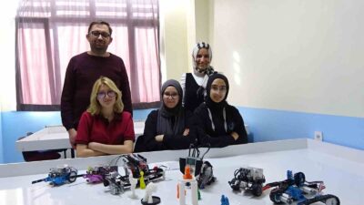 TAVŞANLILI ÖĞRENCİLER ÖRNEK PROJELERİYLE BÖLGE FİNALİNE KALDI