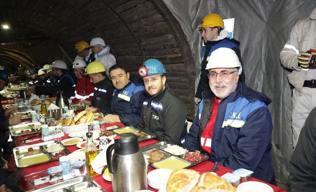 BAKAN IŞIKHAN, KÜTAHYA'DA MADEN