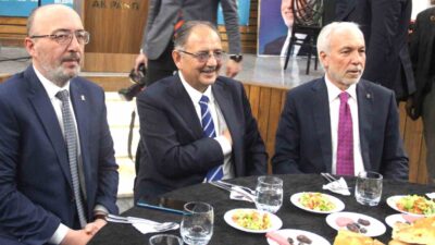 ÇEVRE, ŞEHİRCİLİK VE İKLİM DEĞİŞİKLİĞİ BAKANI MEHMET ÖZHASEKİ, KÜTAHYA'DA AK