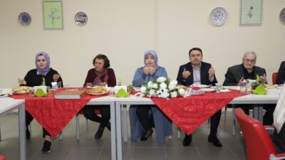 İFTAR SOFRASINDA HUZUREVİ SAKİNLERİYLE BULUŞTU