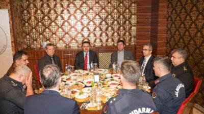 JANDARMA VE EMNİYET PERSONELİYLE İFTAR