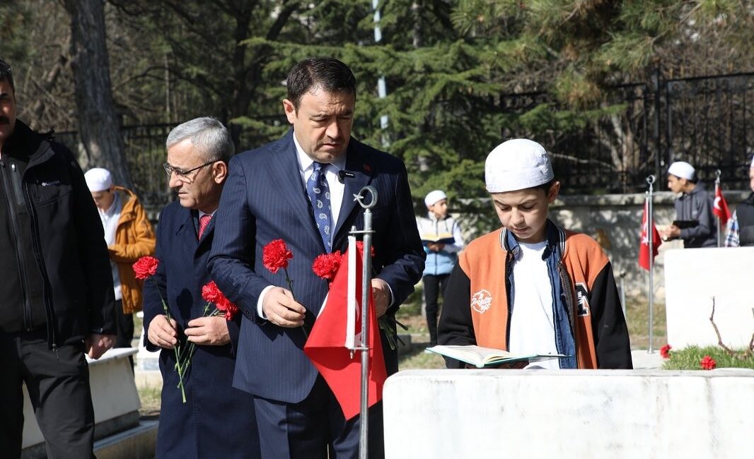 KÜTAHYA'DA 18 MART ŞEHİTLERİ