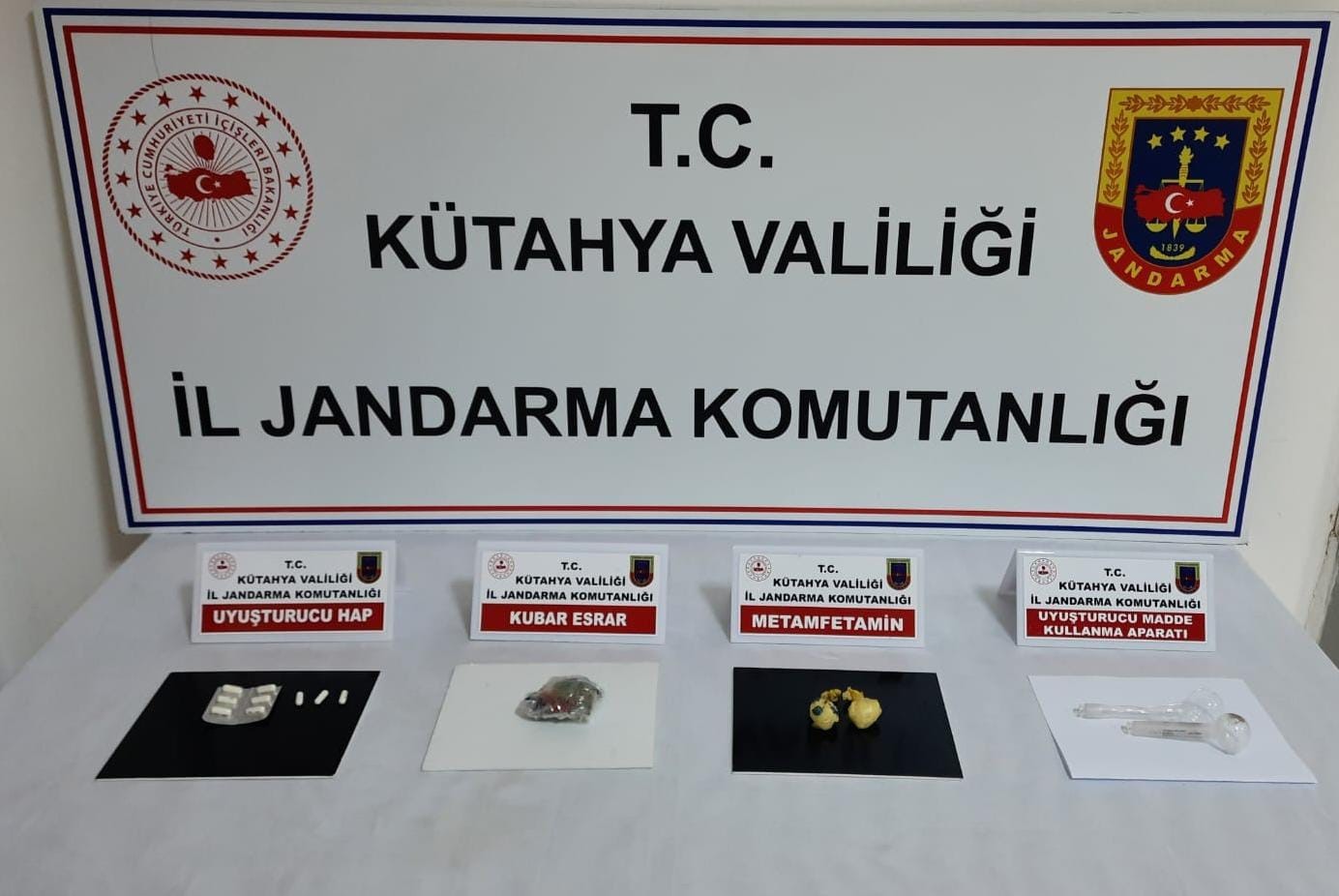 Kütahya’da jandarmadan sahur vakti uyuşturucu operasyonu: 2 gözaltı