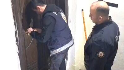 KÜTAHYA’DA KUMAR OYNATILAN VE NARKOTİK MADDE BULUNAN 2 KIRAATHANE İLE