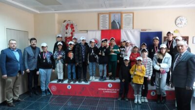 KÜTAHYA'DA TIP BAYRAMI SATRANÇ TURNUVASI