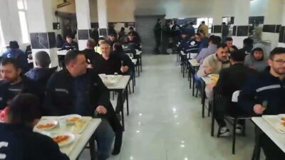 KÜTAHYA'NIN TAVŞANLI İLÇESİ TUNÇBİLEK BELDESİNDE İŞÇİLER