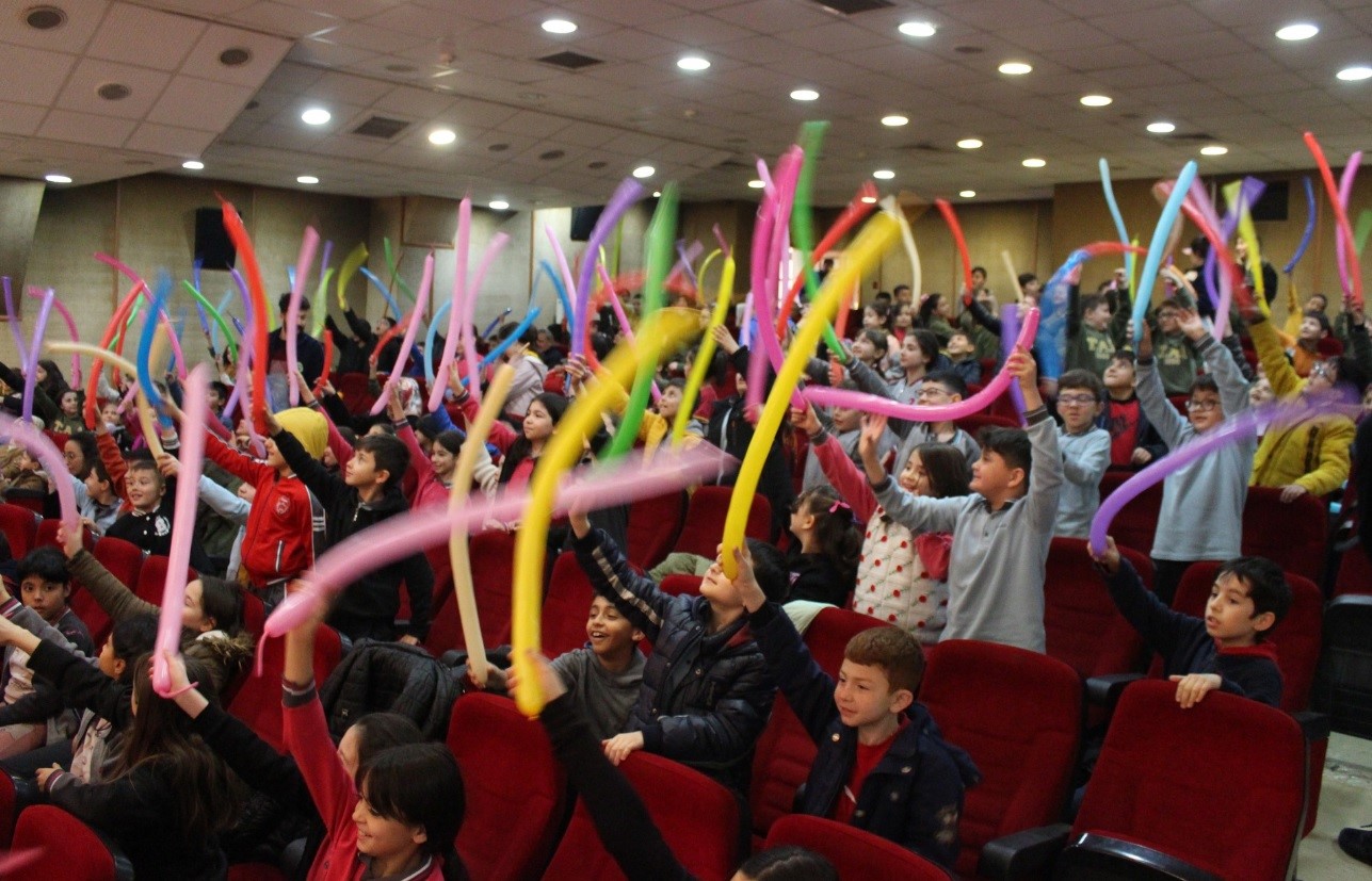 Ramazan Çocuk Şenliği’nde öğrenciler doyasıya eğlendi