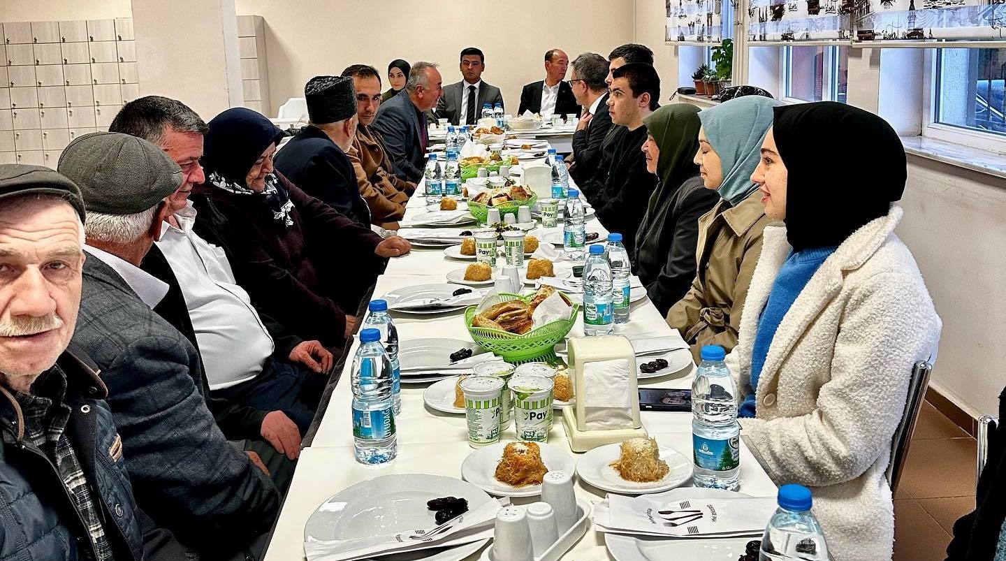 Şaphane’de şehit aileleri ve gazilere iftar yemeği