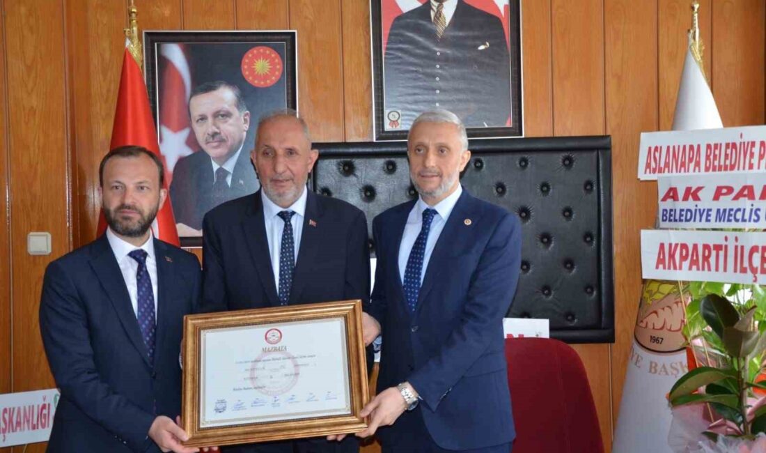 ASLANAPA BELEDİYE BAŞKANI NECATİ