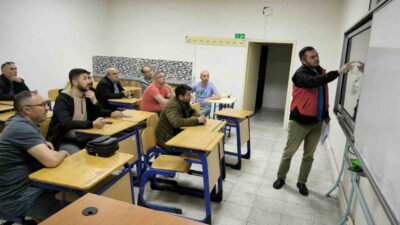 EMET’TE ÜRETİCİLERE MEYVE AĞAÇLARINDA AŞILAMA VE BUDAMA KURSU