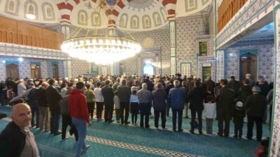 GEDİZ’DE ÇOCUKLAR İÇİN TERAVİH ŞENLİĞİ