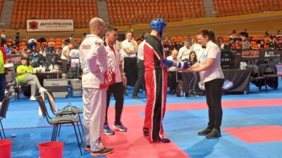 GEDİZLİ KİCK BOKSÇU AVRUPA İKİNCİSİ OLDU