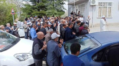 HİSARCIK KUTLUHALLAR KÖYLÜLERİ YAĞMUR DUASINA ÇIKTI