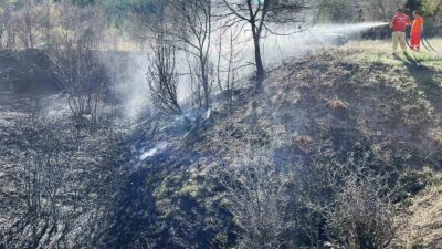 HİSARCIK’TA OT YANGINI KORKUTTU